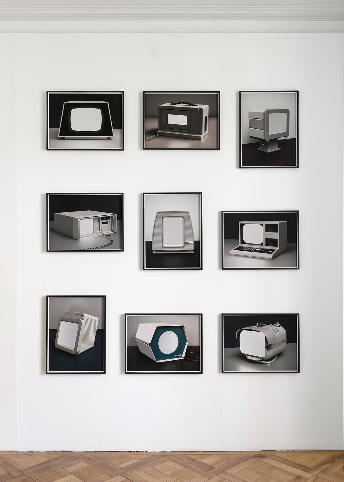 Monitors, VILLA BERNASCONI BAIES, Exhibition View, 2017